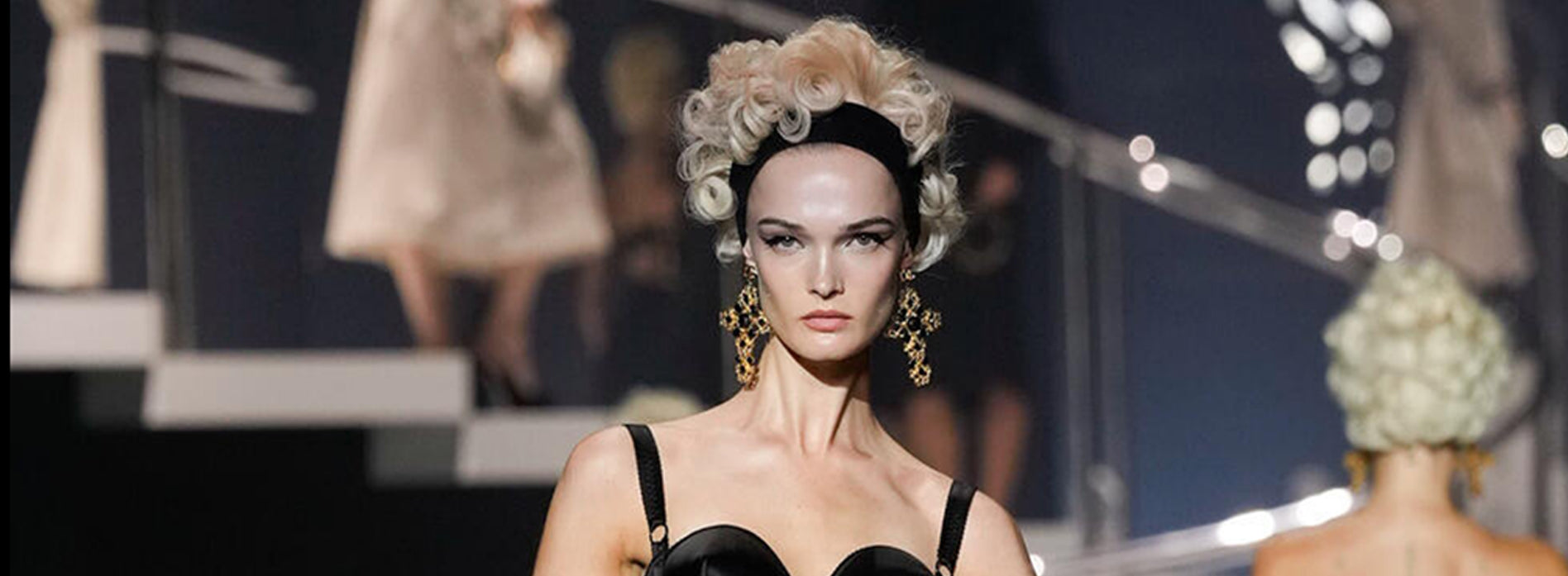 Jewellery trends on Milan fashion week ss25 are BIG