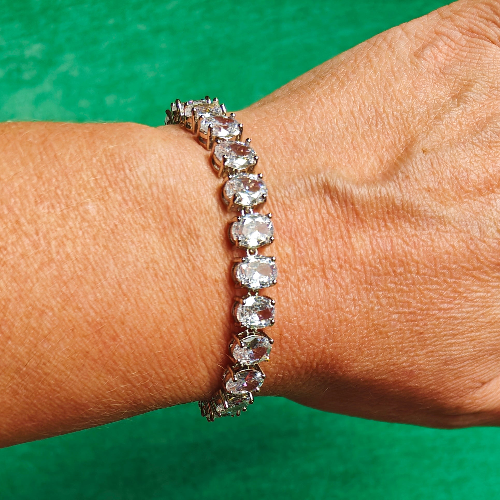 Tennis bracelet big stones white | Tennisarmband stora stenar vit