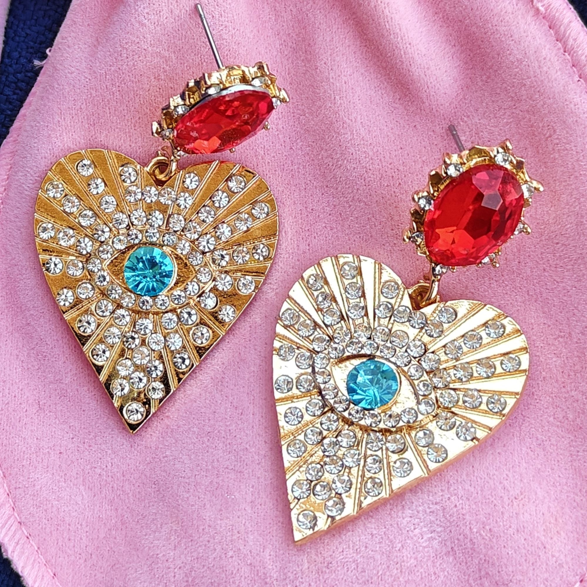 Big sparkling earrings hearts | Stora glittriga örhängen hjärtan