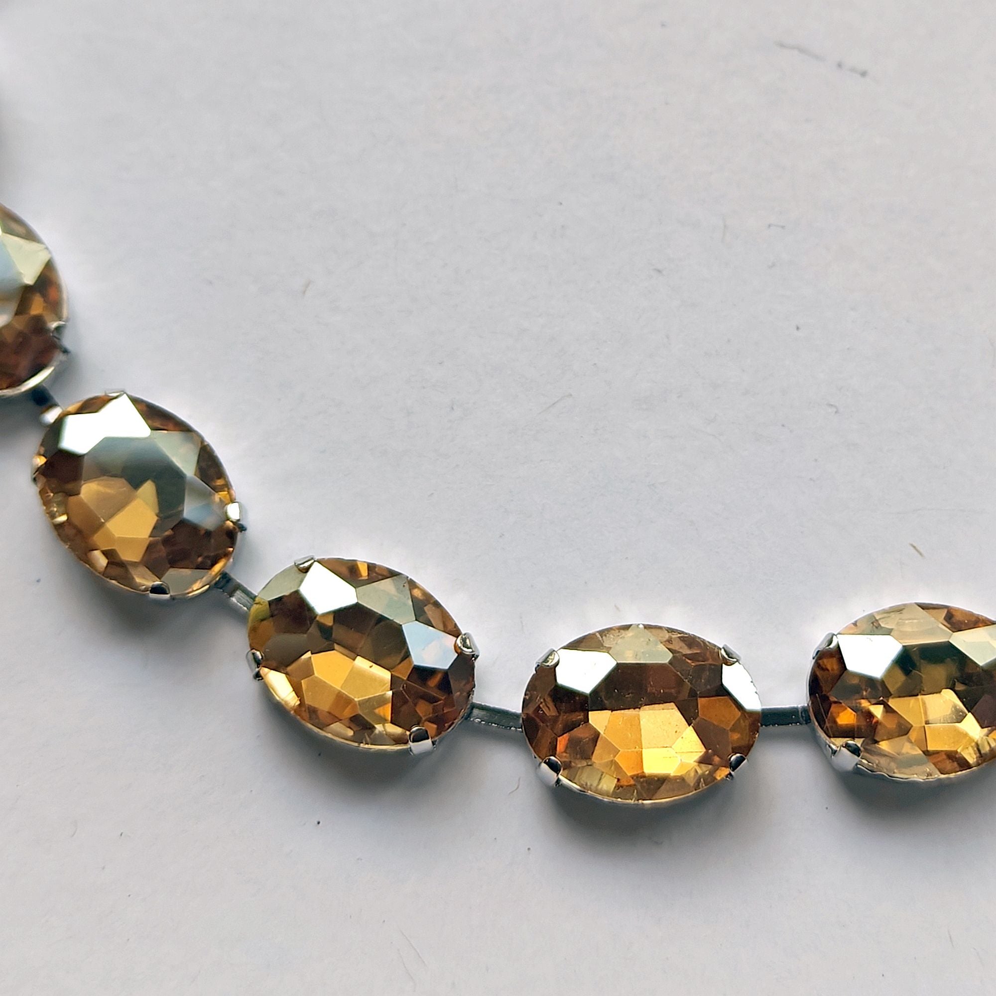 Anna W oval champagne - halsband