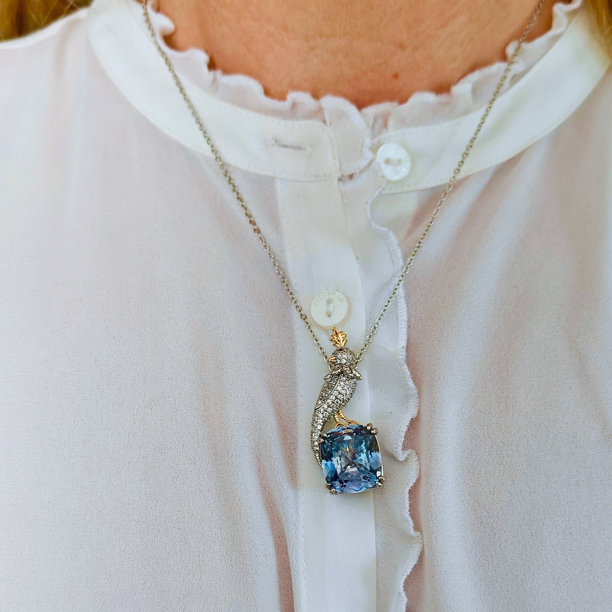 Audrey RÖKBLÅ - halsband