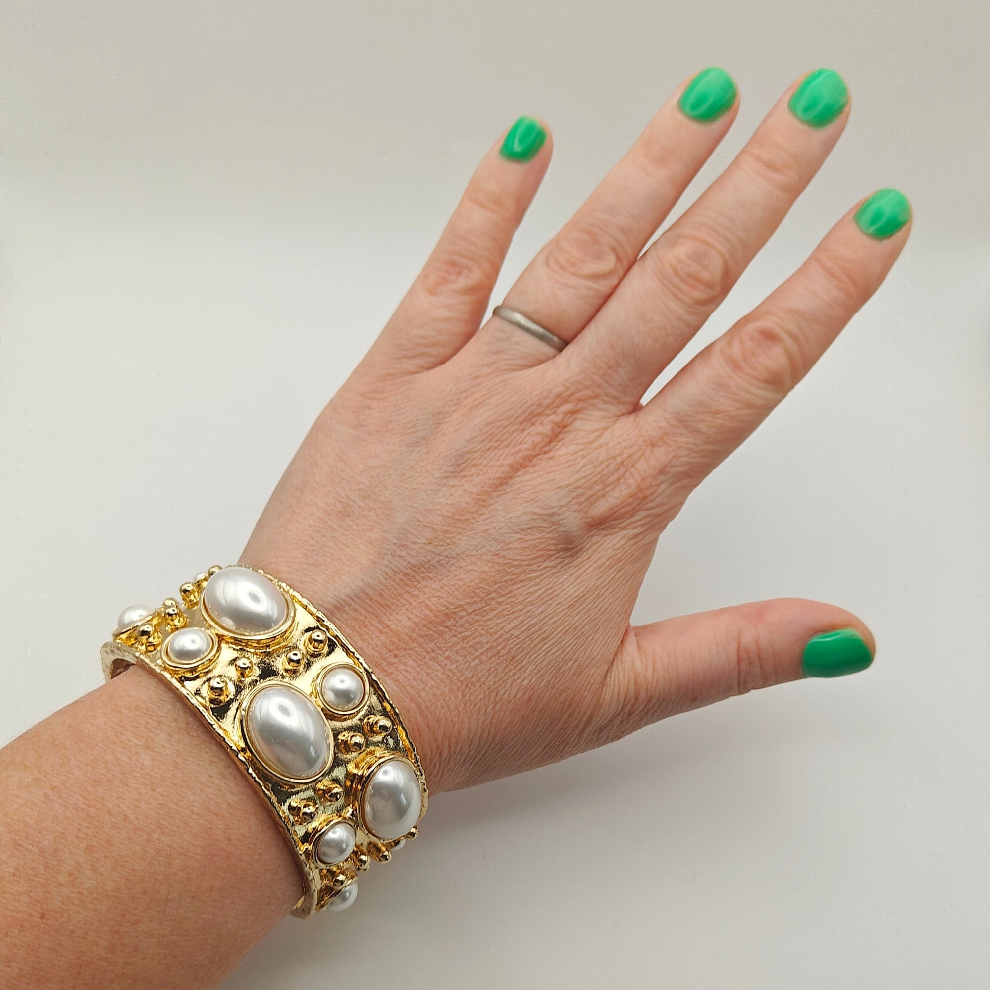 The Mirage VIT - bangle