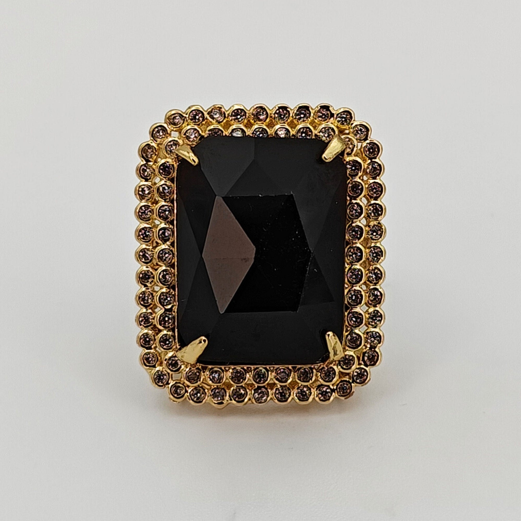 Milan Antonias ring SVART -ring