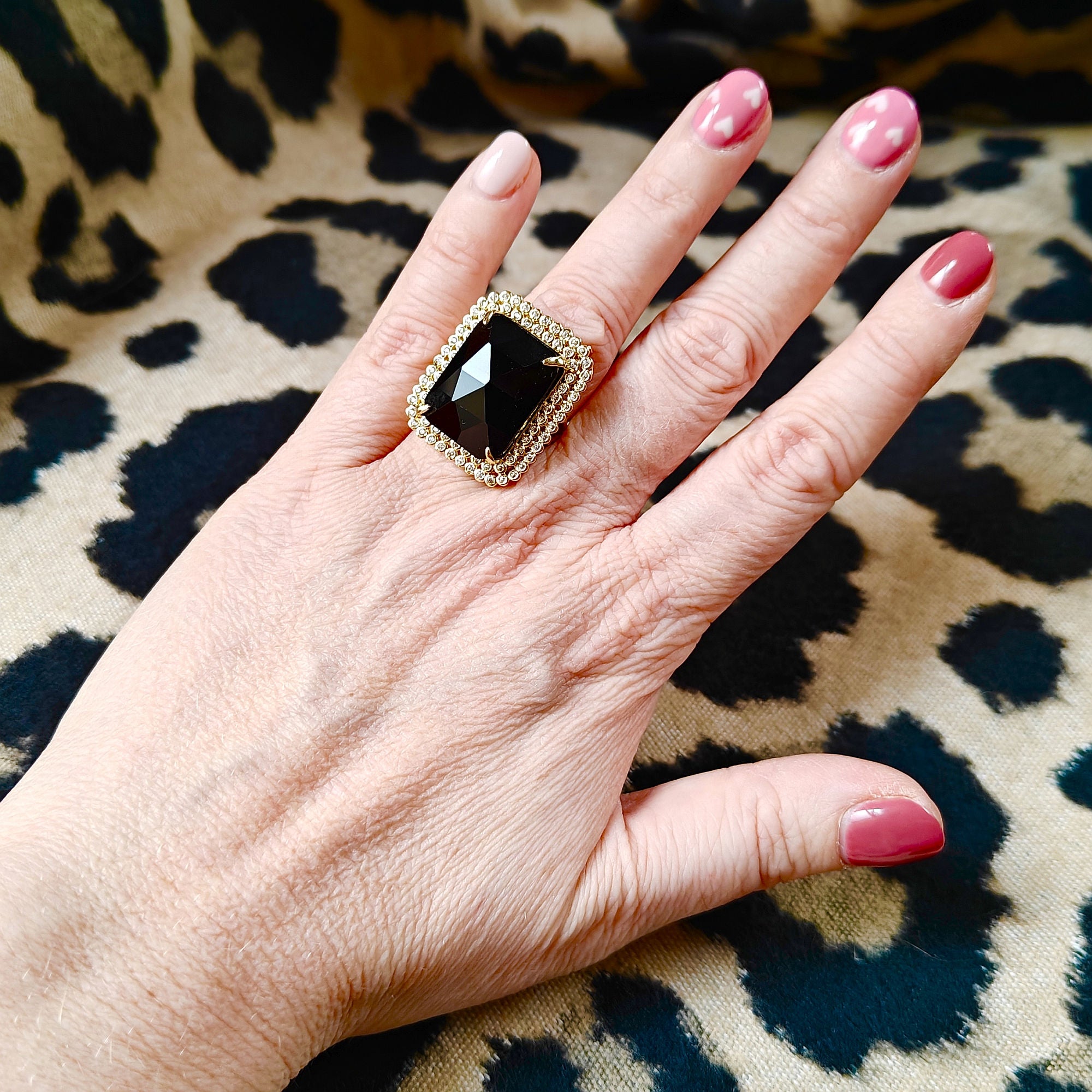 Milan Antonias ring SVART -ring