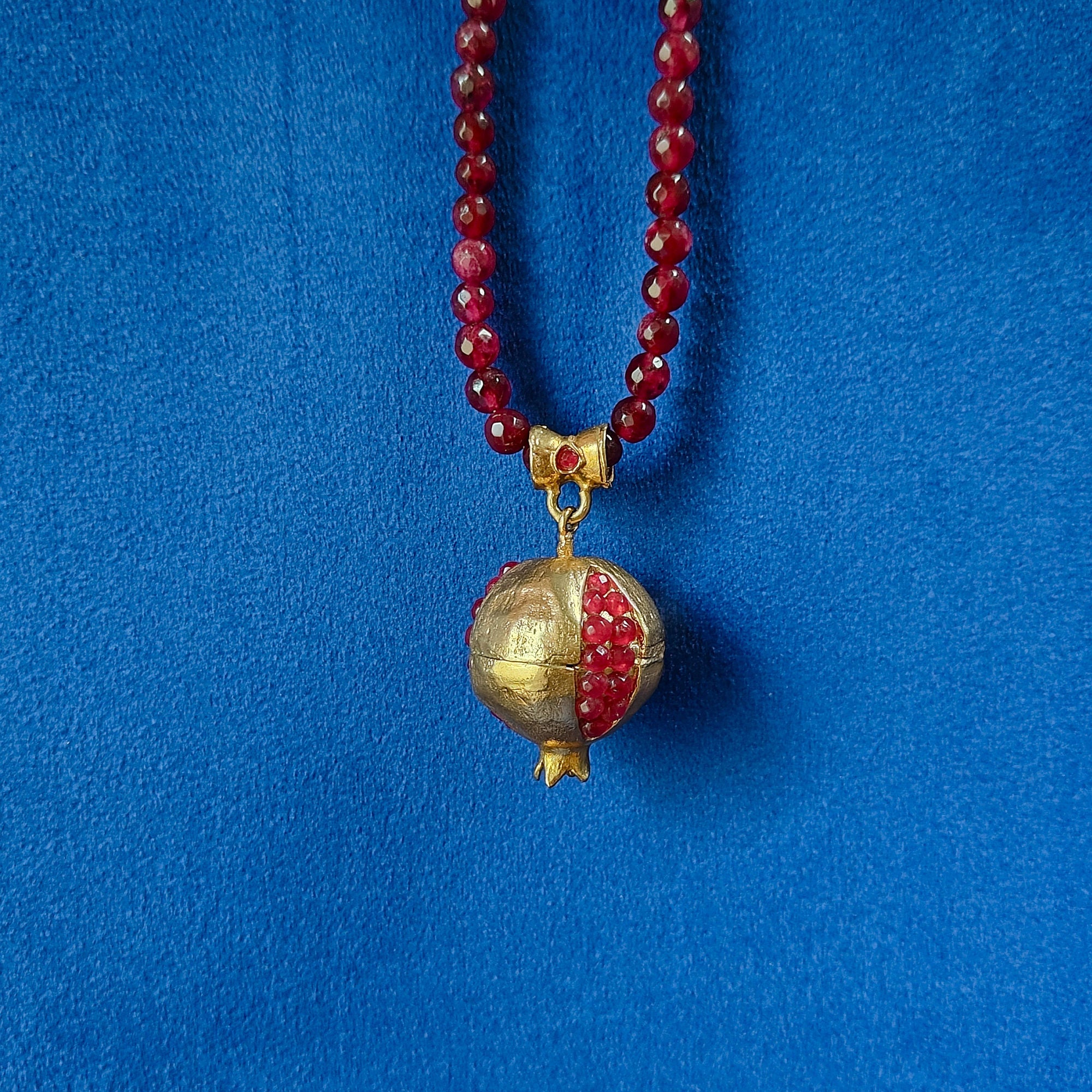 Pomegranade medium - necklace